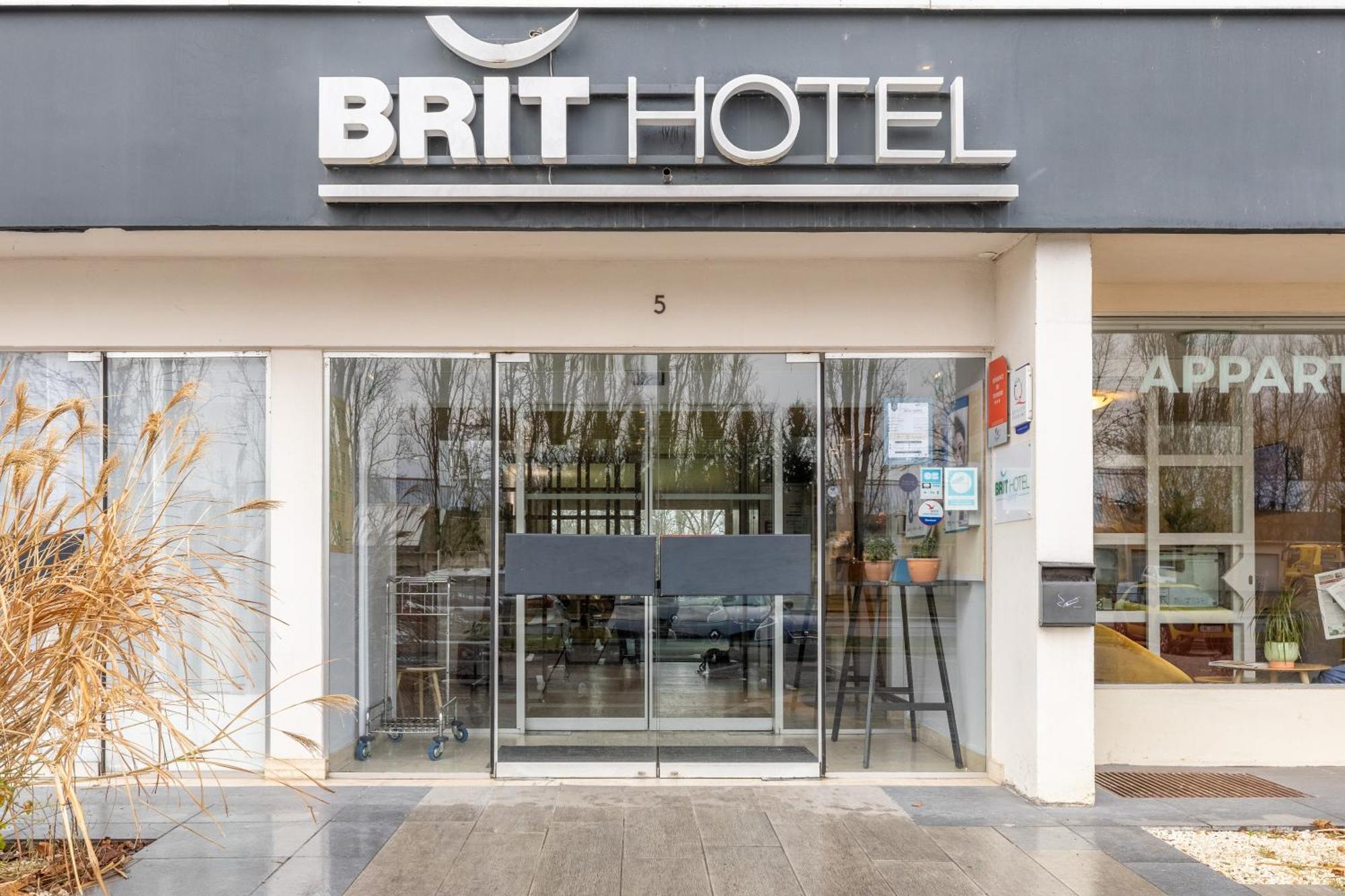 Brit Hotel Le Parc Vichy بيلريف-سور-اليي المظهر الخارجي الصورة